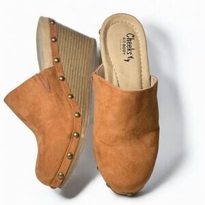 Cheeks Fitbody by Tony Little Cognac Brown Suede Studded Clogs Women’s Size 8.5